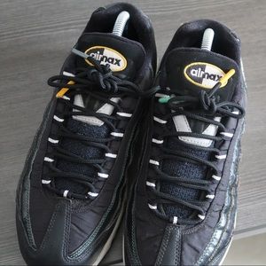 Airmax 95 size 8